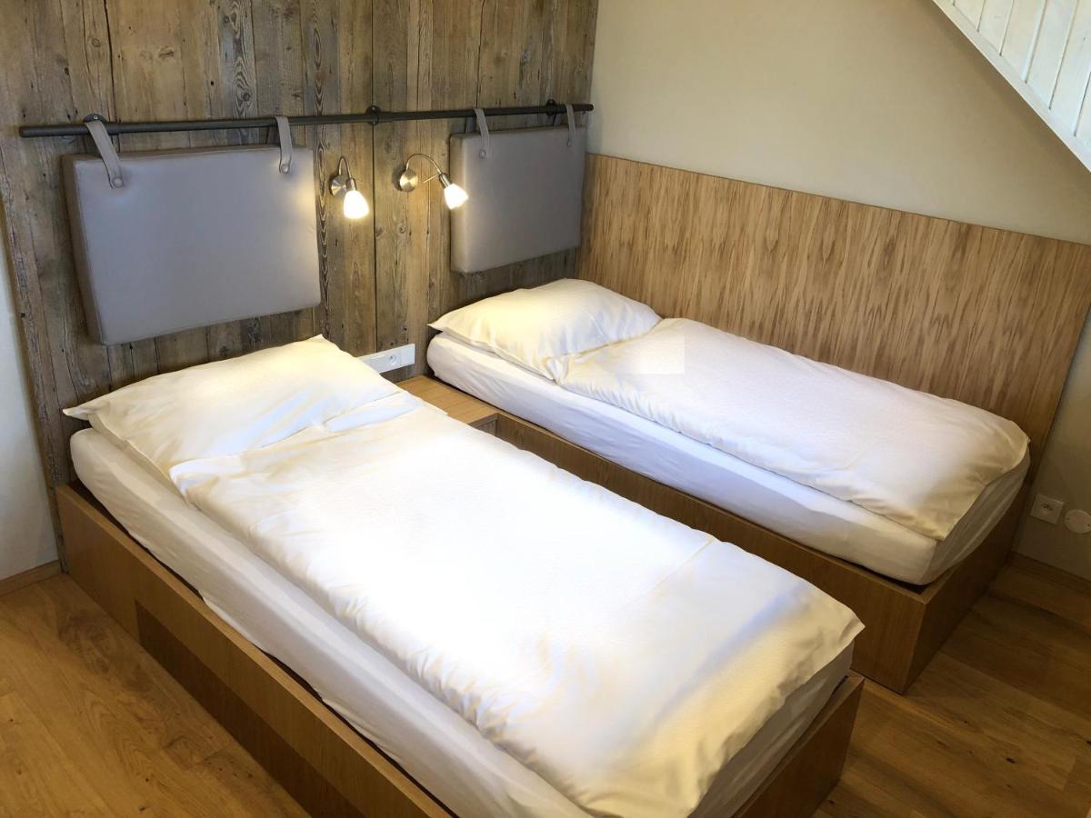 Zweibettzimmer