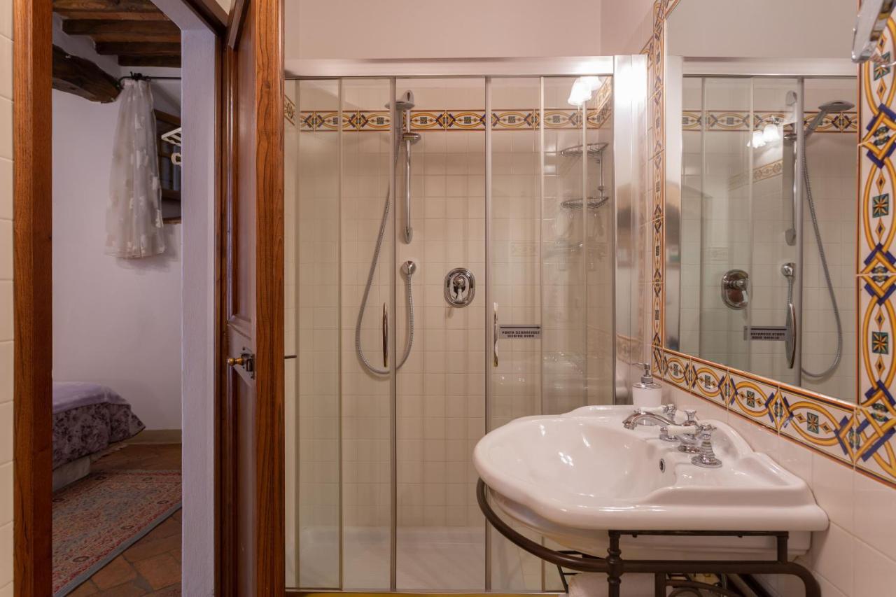 Camera Matrimoniale con Bagno Privato