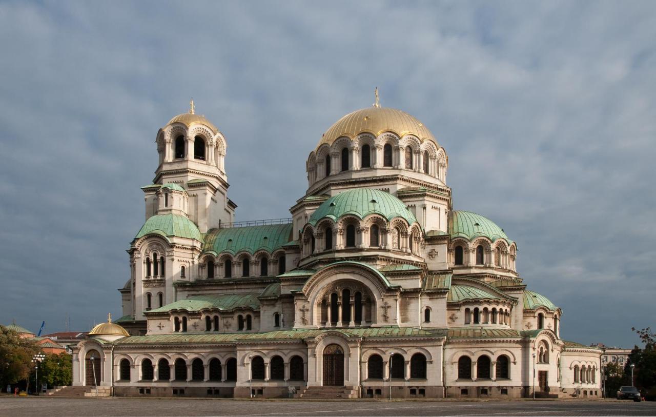 Parliament Sofia - Top Center Luxury Apartment - Ferienwohnung