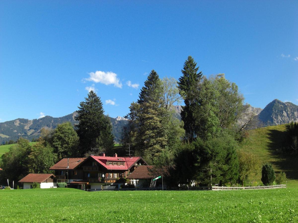 "Landhaus Kennerknecht" - Ferienwohnung Obermaiselstein
