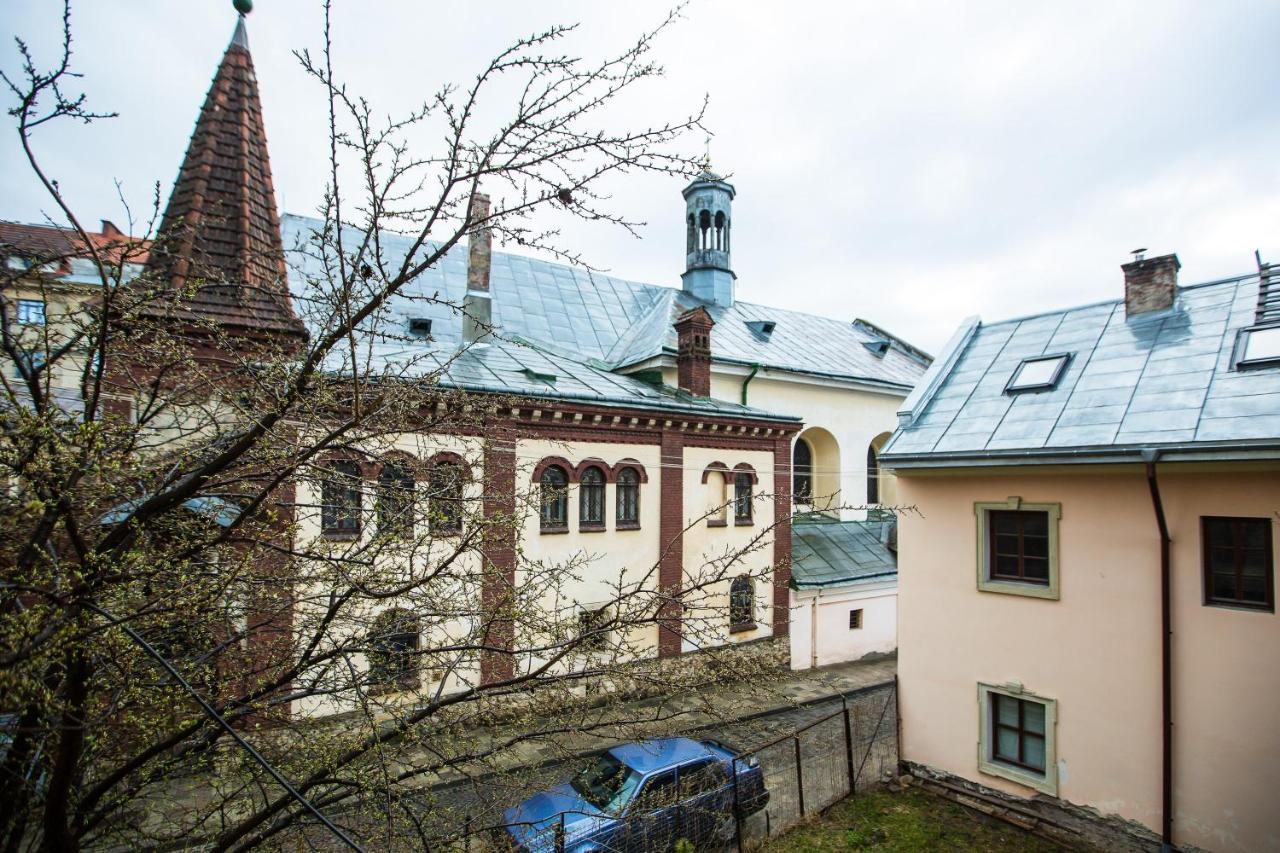 Kvartyra Mansarda - B&B