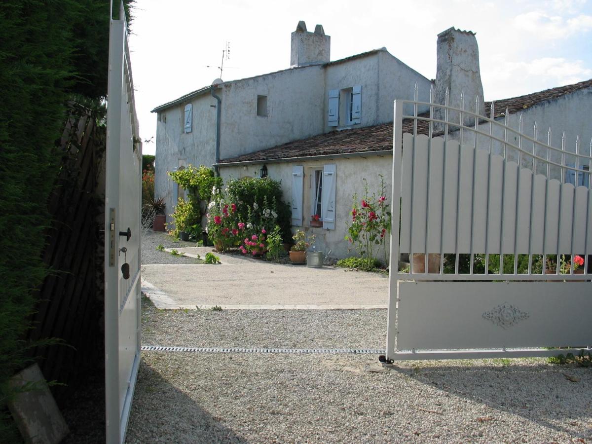 Chambres d'Hôtes Le Logis du Port Paradis - B&B