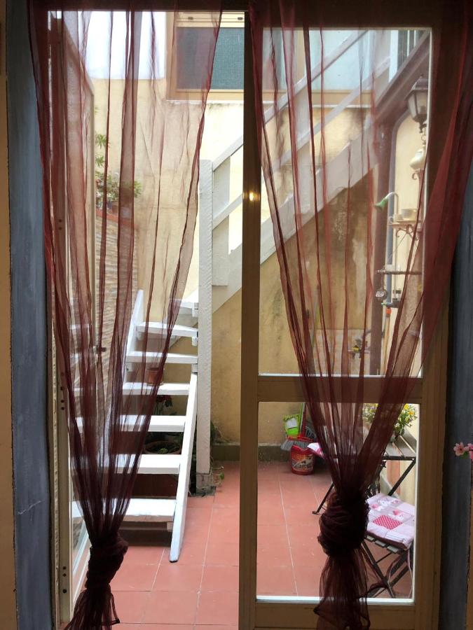 Two-Bedroom Apartment - Split Level