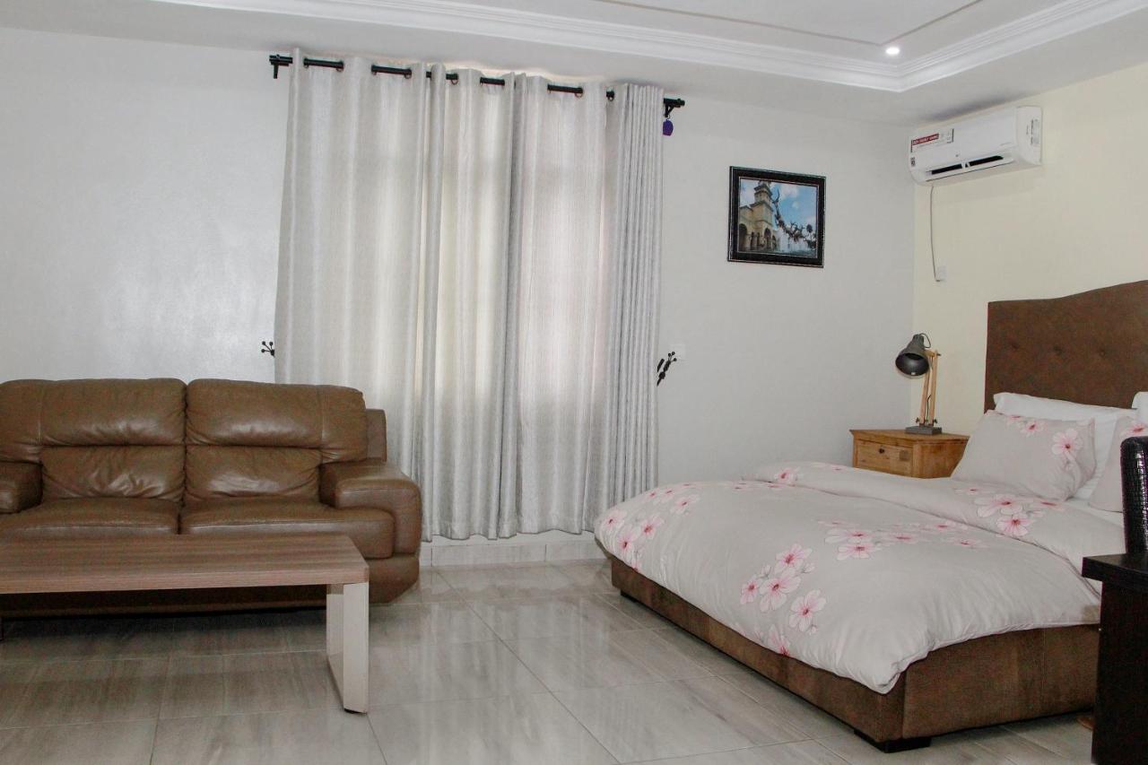 B&B Lagos - MITOS LUXURY SUITES -Somosu - Bed and Breakfast Lagos