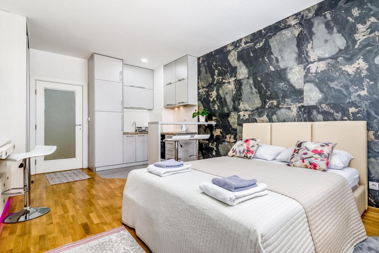 Loko Savada - B&B Belgrade