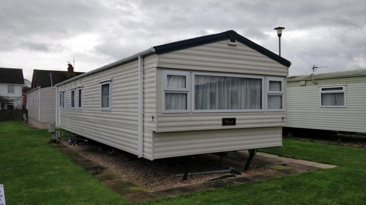 8 Berth Northshore (Warmth) - B&B Winthorpe