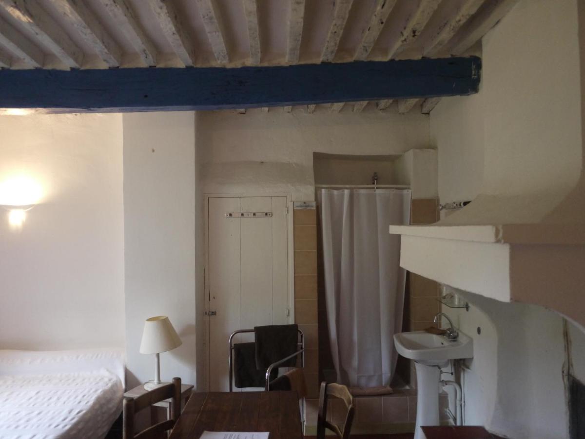 Double Room with Shared Toilet