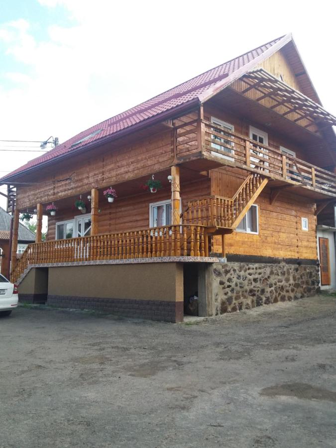 Pensiunea Poienita - Bed and Breakfast