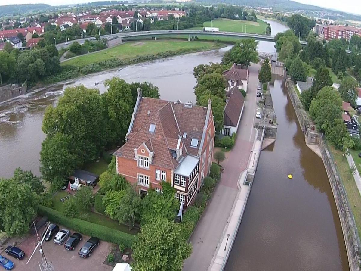 B&B Hamelen - Ferienwohnung Schleusenhaus Hameln - Bed and Breakfast Hamelen