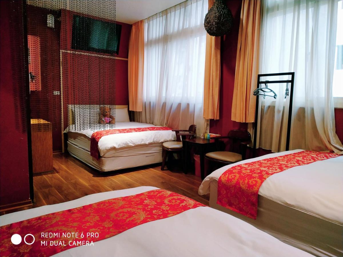 Deluxe Family Room
