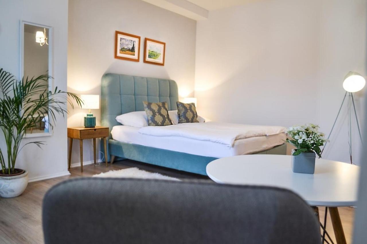 Happy Studio Apartment - B&B
