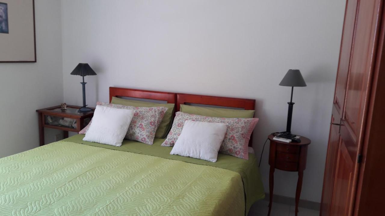 Dreibettzimmer mit Meerblick