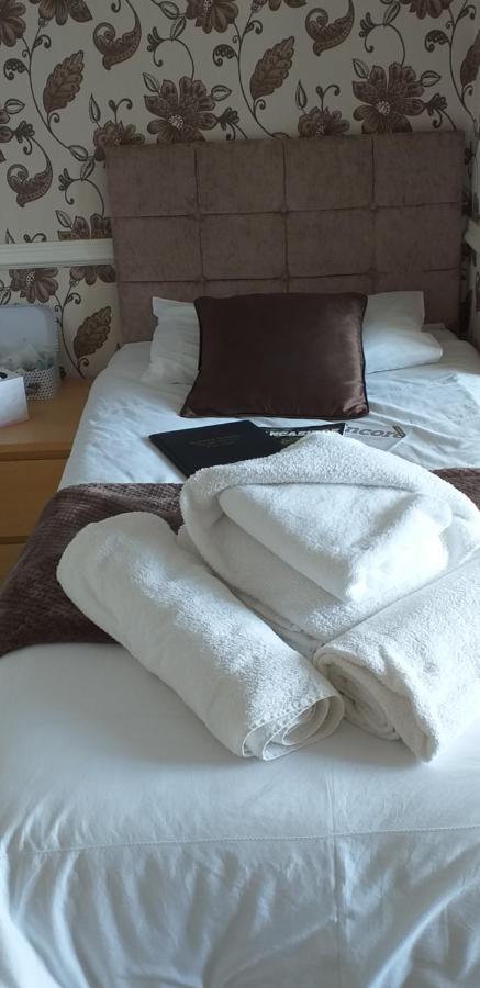 Familienzimmer (2 Erwachsene + 1 Kind)
