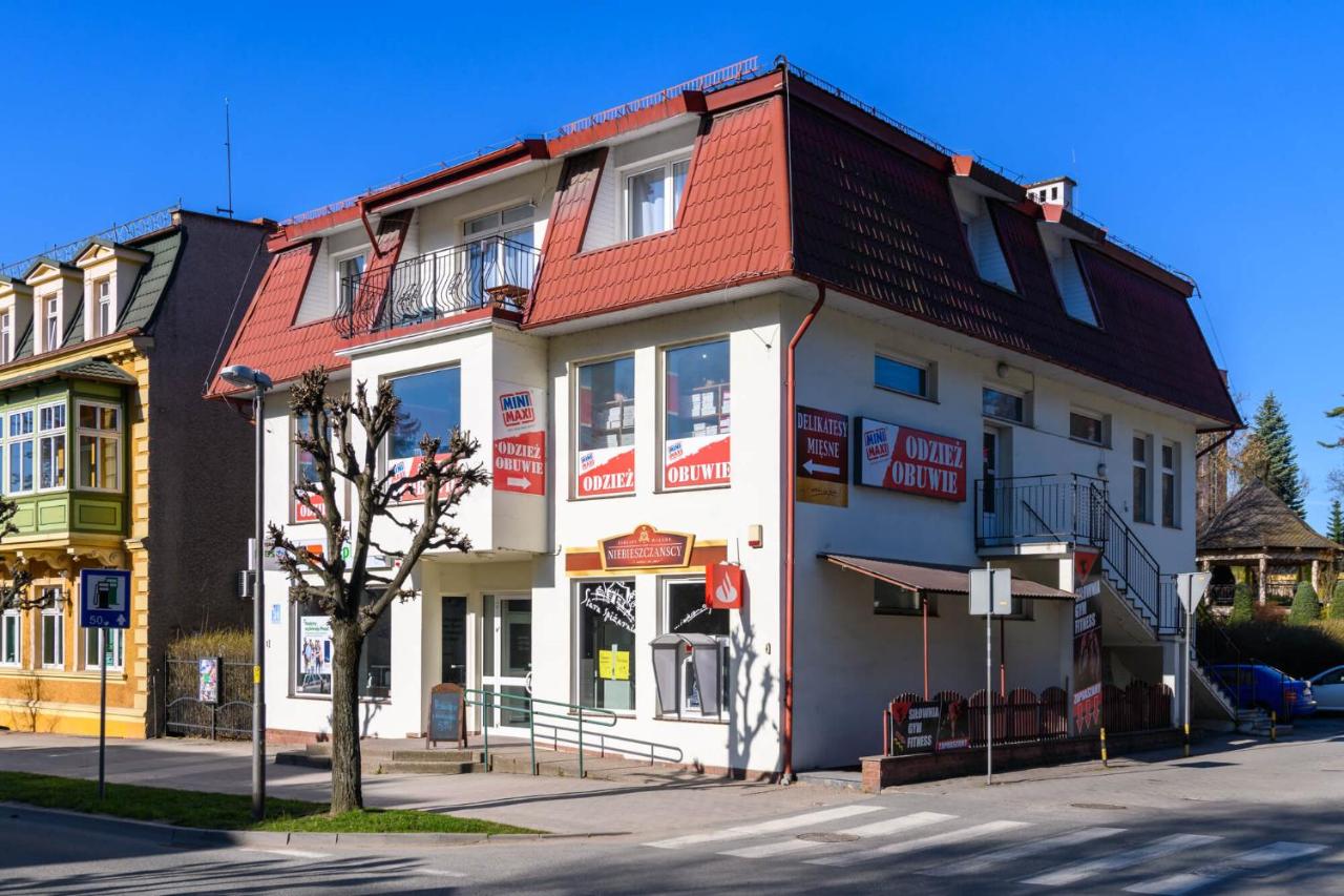Apartamenty Rodzinne Zdrojowe - B&B Kudowa-Zdrój