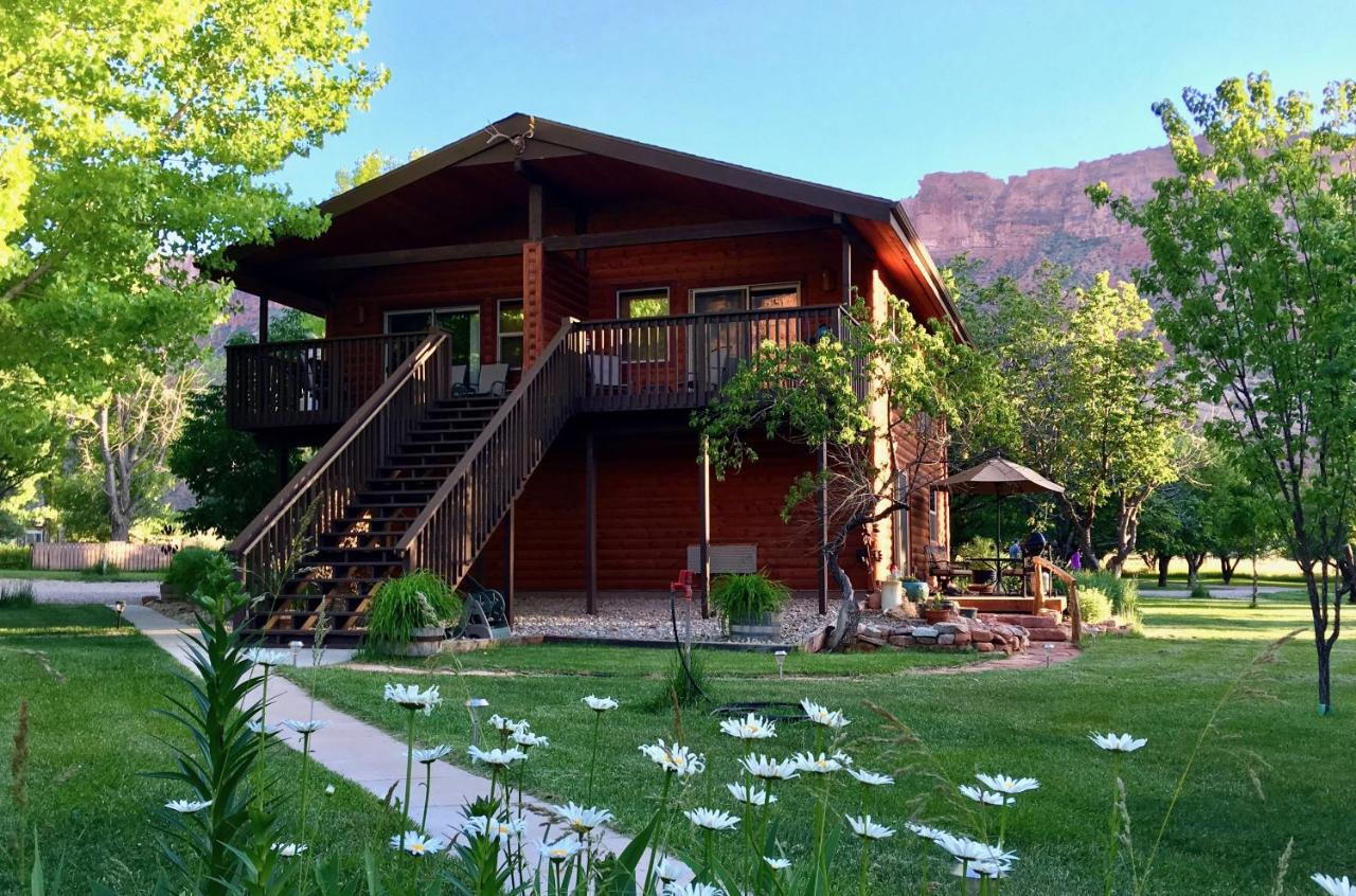 Castle Valley Inn - Bed and Breakfast