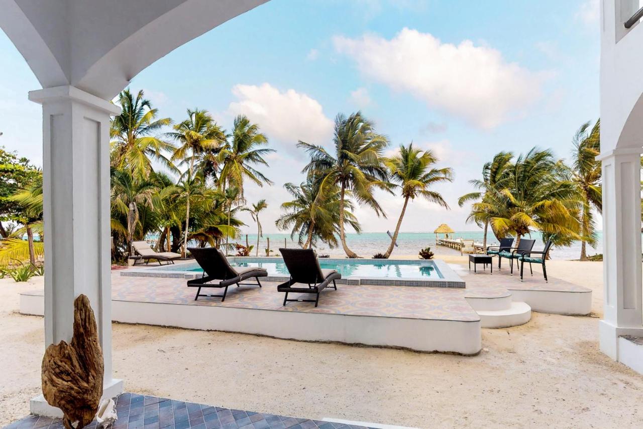 Blue Water Beach Villas - B&B