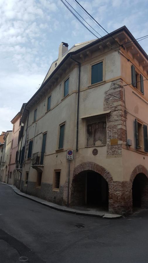 La Casa sui Portici - B&B Verona