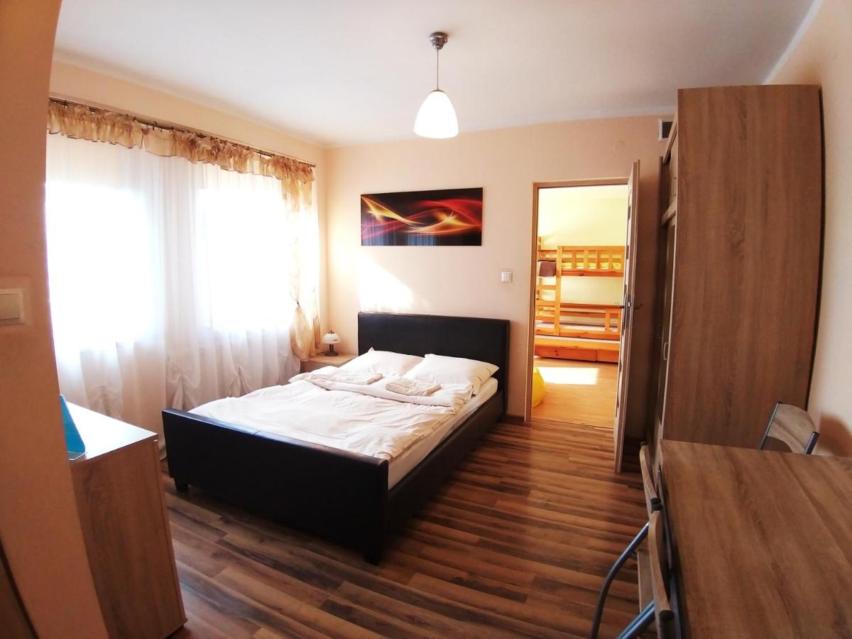 Estudio con zona de cocina