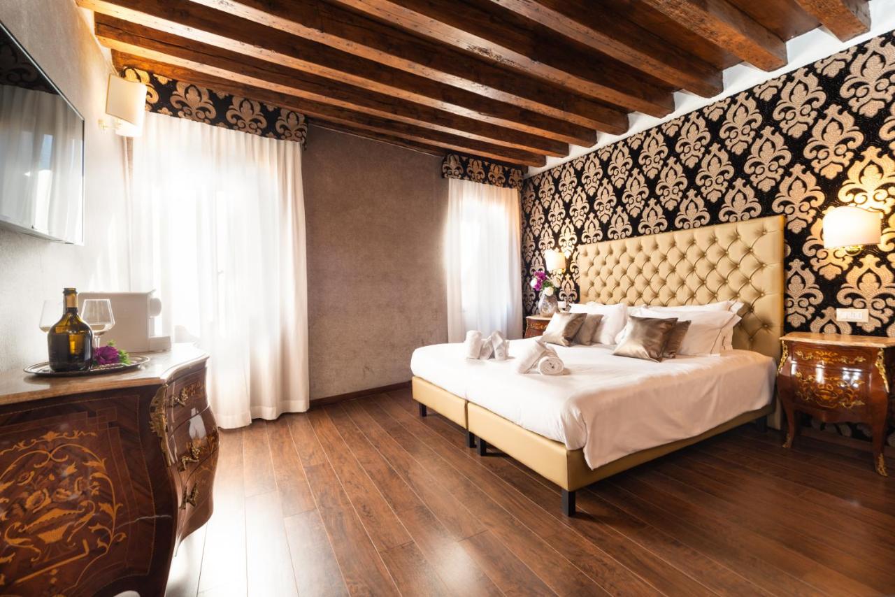 Superior Triple Room with Canal View