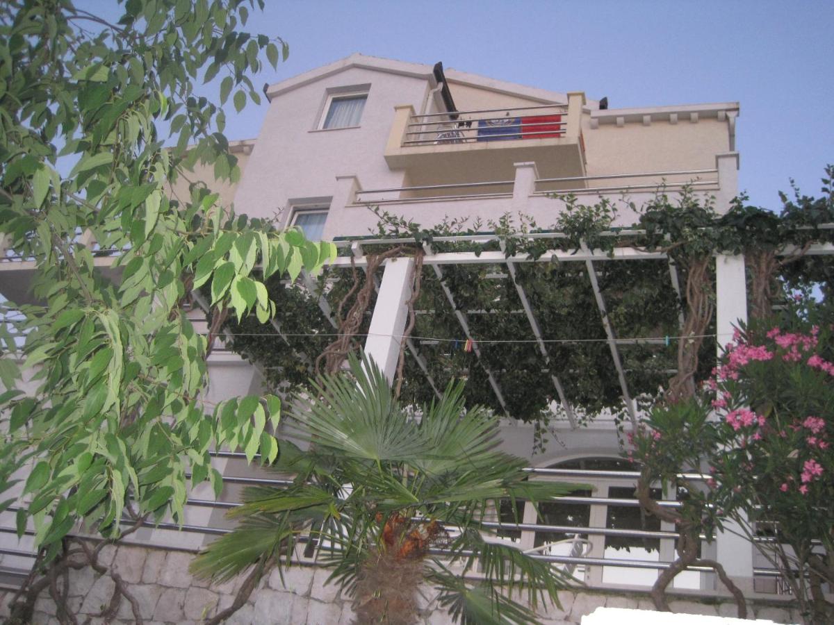 Apartment mit 2 Schlafzimmern, Terrasse und Meerblick