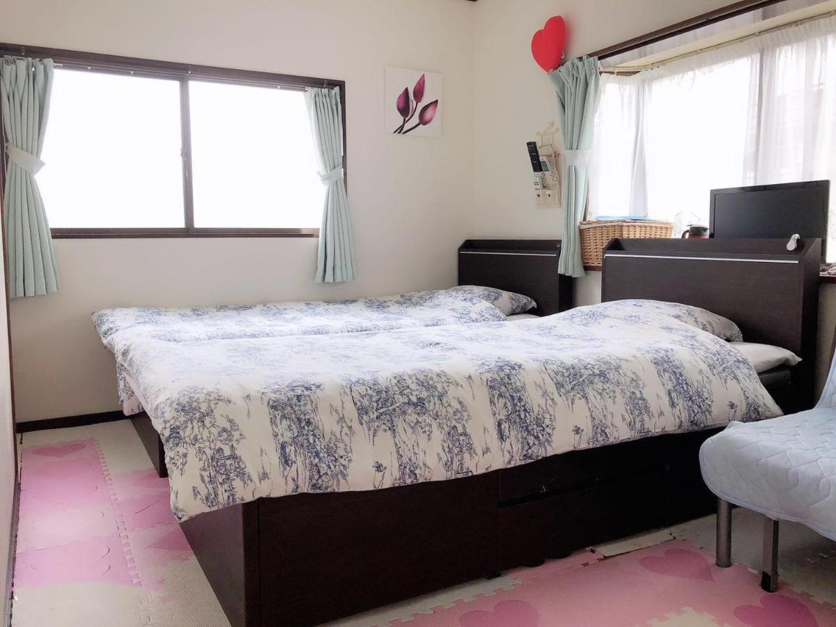 Twin Room with Shared Bathroom