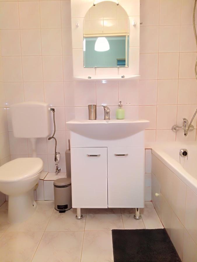 Two Bedroom Apartment 107, 10th floor - 43 Królewska Street 