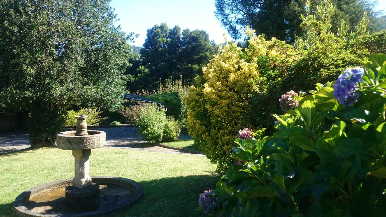 Slow House y La cabaña de Miss Slower - Bed and Breakfast