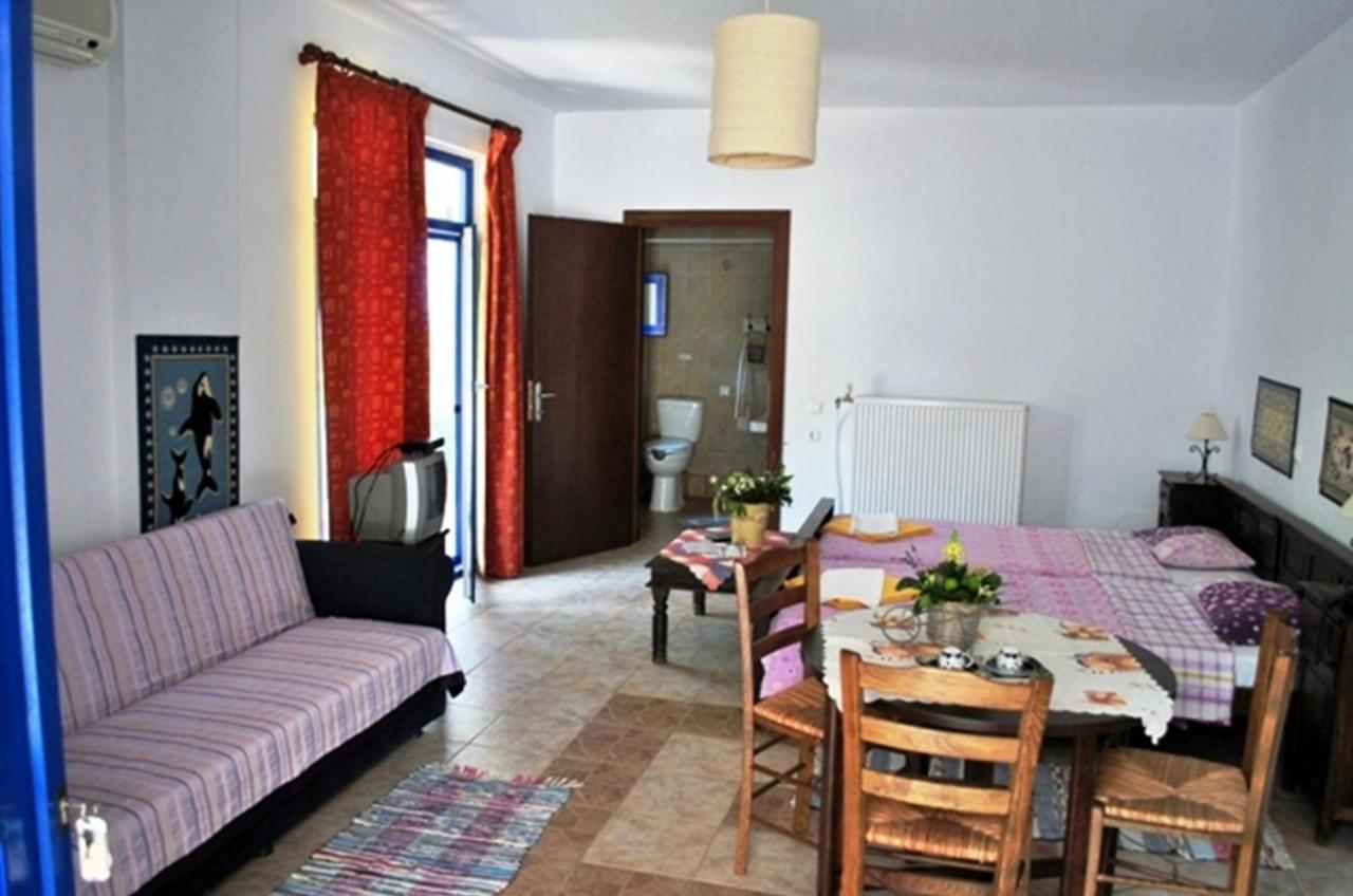 Studio with Sea View (2 Adults + 1 Child )