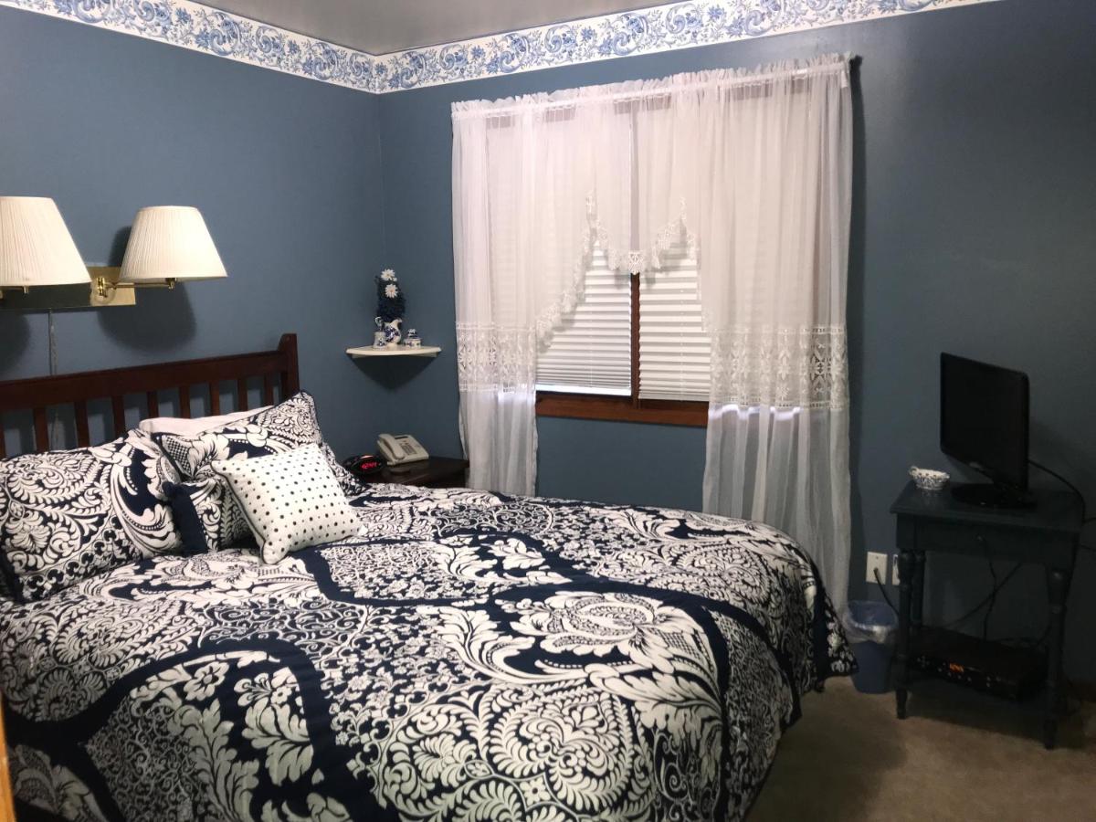 Deluxe Suite with Sea View