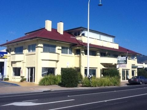 B&B Dromana - Stella's Dromana Hotel - Bed and Breakfast Dromana