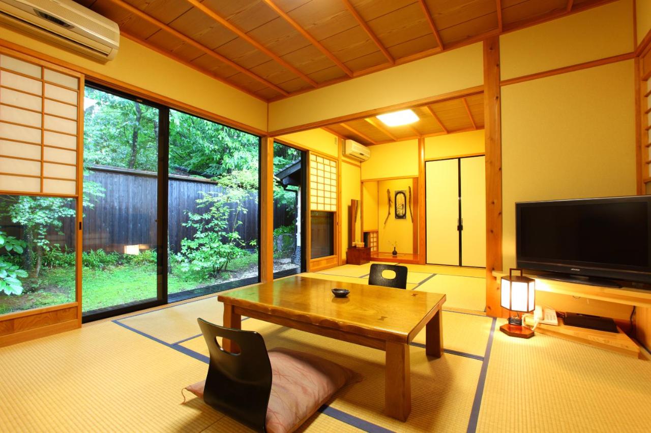 Japanese-Style Room with Open-Air bath- New Building