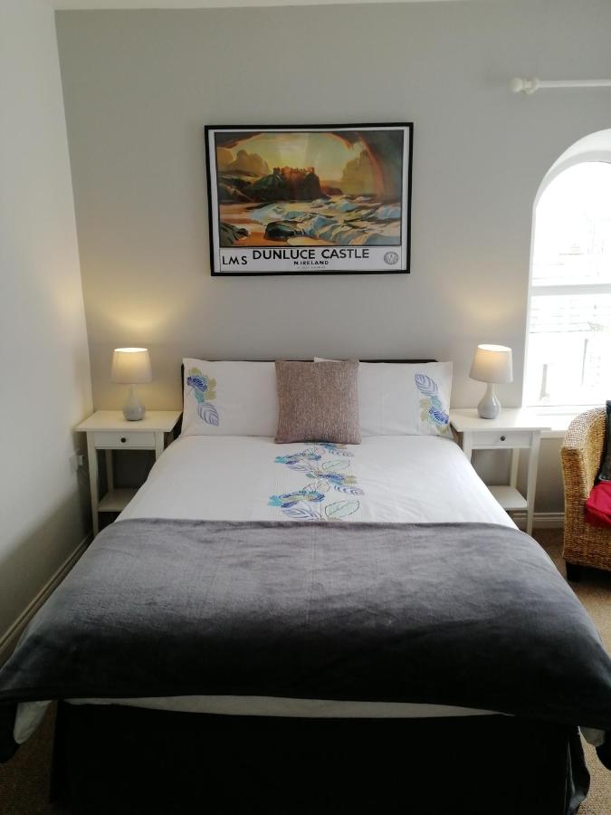 Familienzimmer mit Dusche