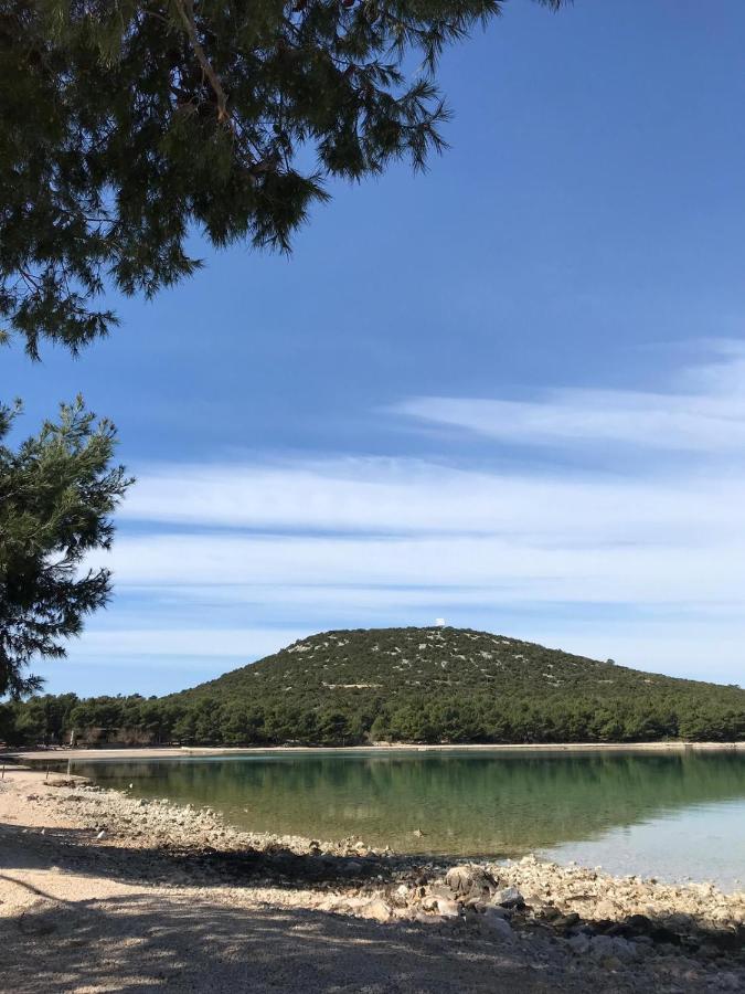 Beachhouse Smiley - B&B Tisno