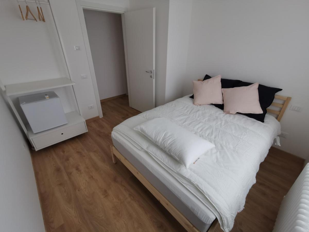 Einzelzimmer mit eigenem externen Bad
