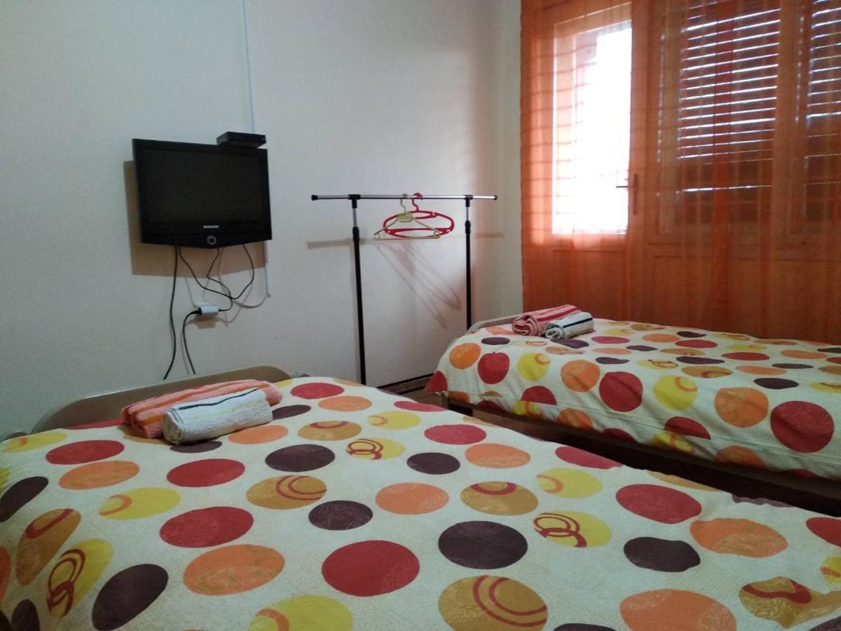 Zweibettzimmer mit Balkon