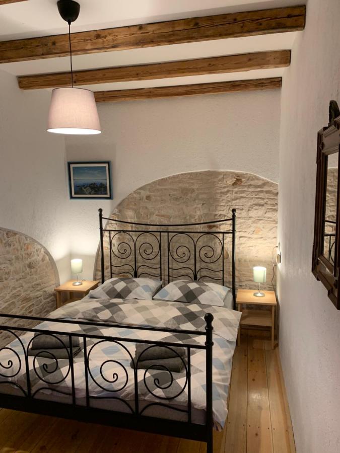 One-Bedroom Apartment with Sea View