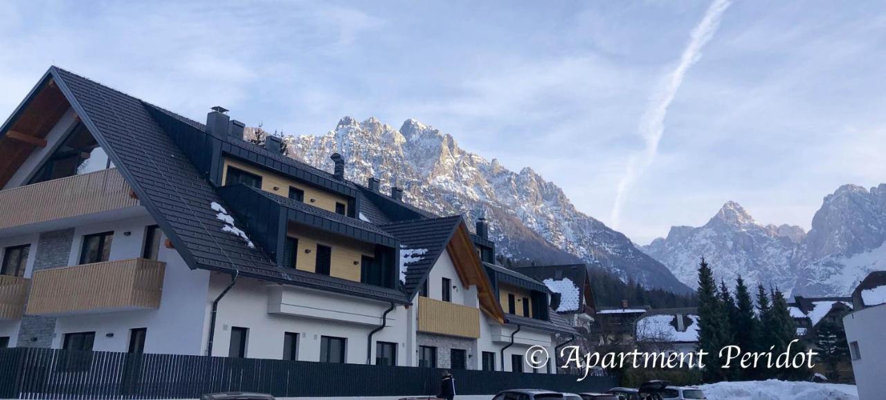 VILA Mojca APARTMA PERIDOT - Center Kranjska Gora - B&B