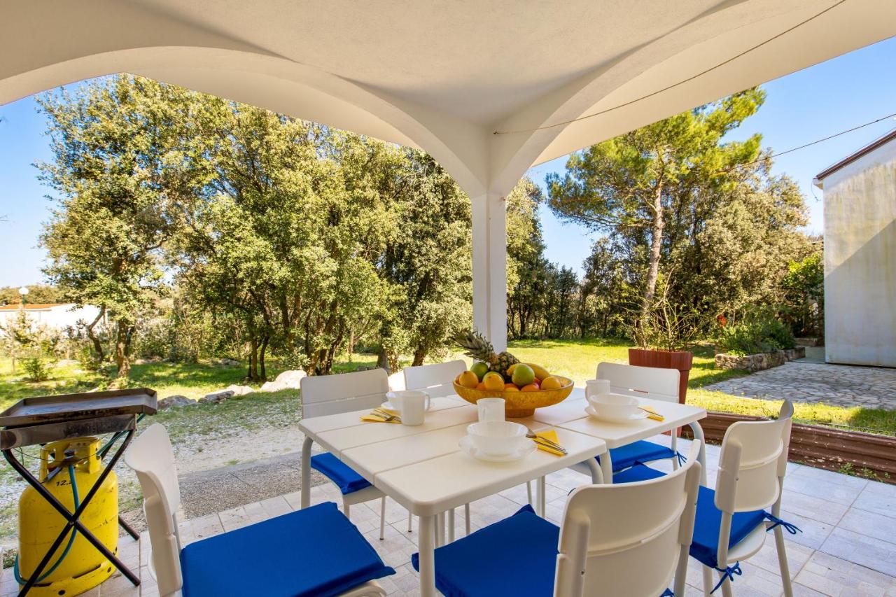 Apartment in pinewood near the sea - Chambres d’hôtes Nerezine