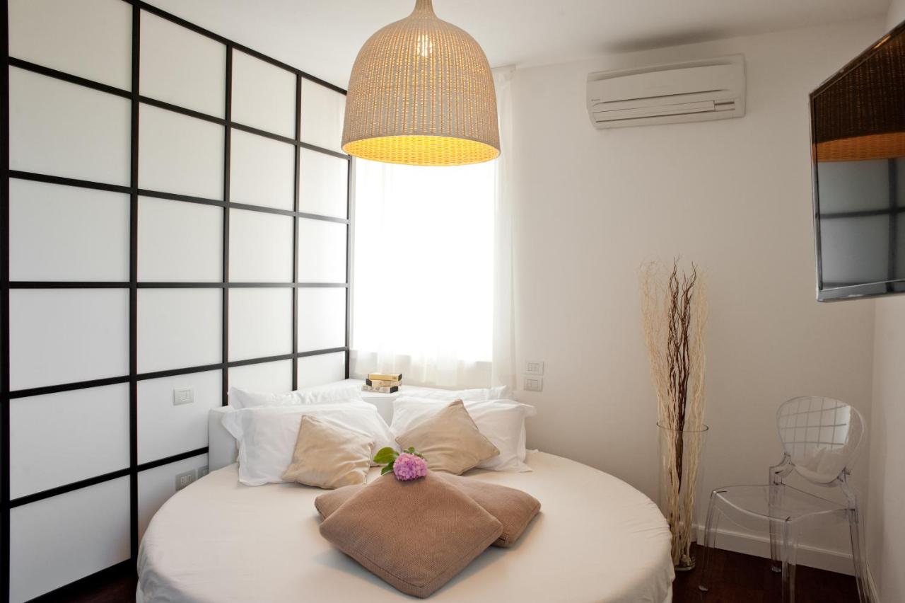 Chambre Double avec Lit Rond - Vue sur Lac