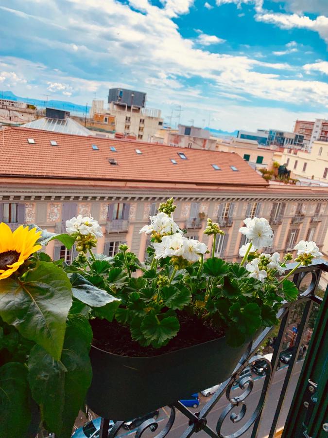 Camera Matrimoniale Superior con Balcone e Vista Mare