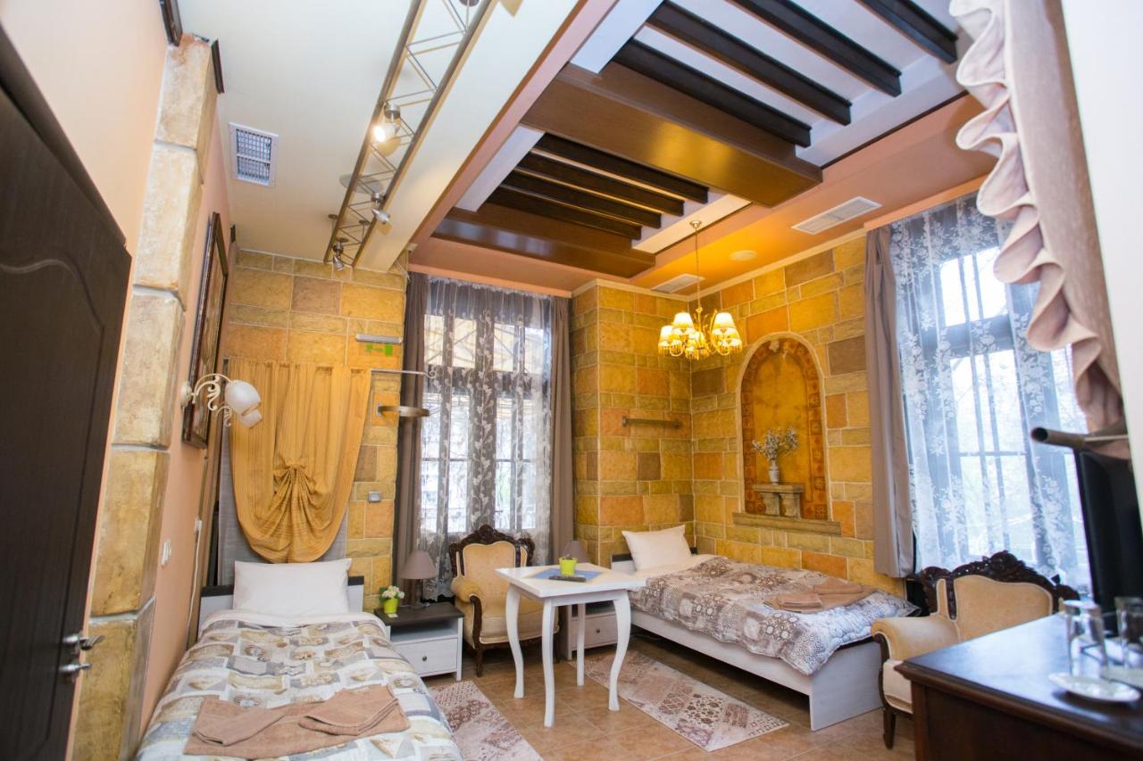 Large Single Room