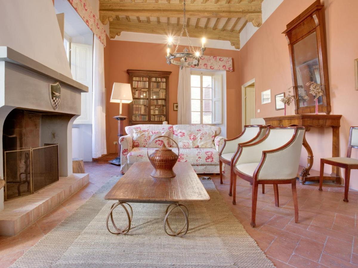 B&B San Gimignano - Apartment San Girolamo by Interhome - Bed and Breakfast San Gimignano