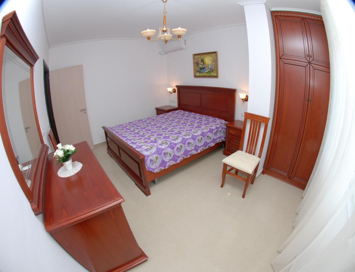 Studio Apartment with Sea View