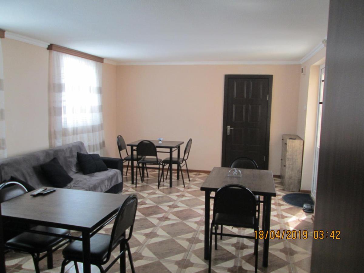 Guesthouse Elli & Cottages - B&B