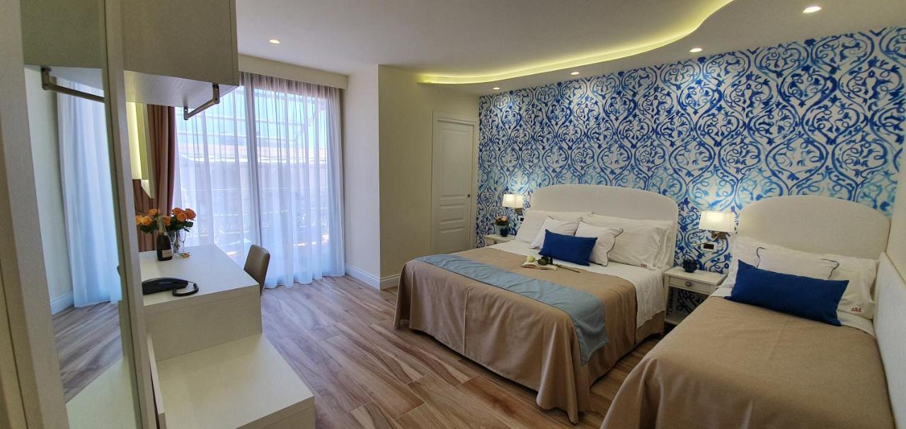 B&B Giardini-Naxos - Ines bed and breakfast & Apartments - Bed and Breakfast Giardini-Naxos