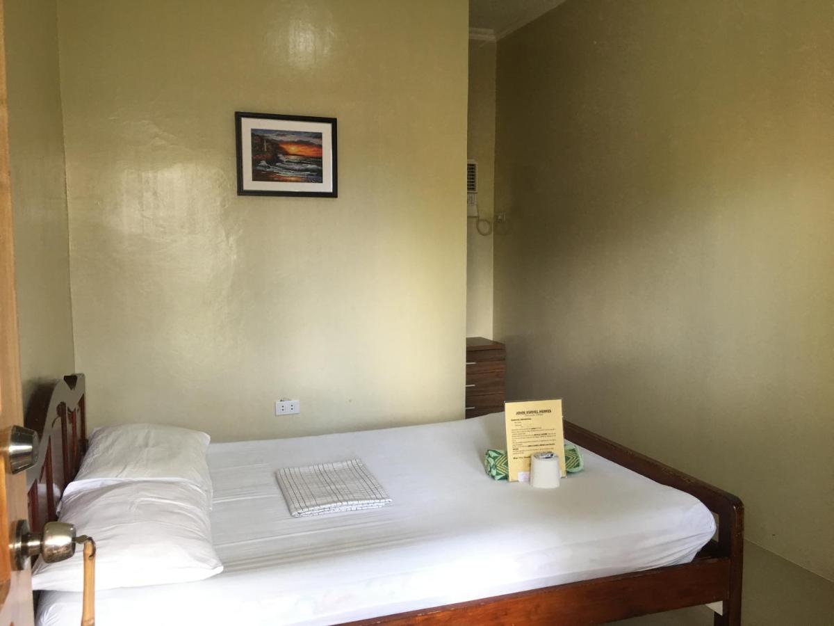 B&B Panglao - John Verhel Homes - Bed and Breakfast Panglao