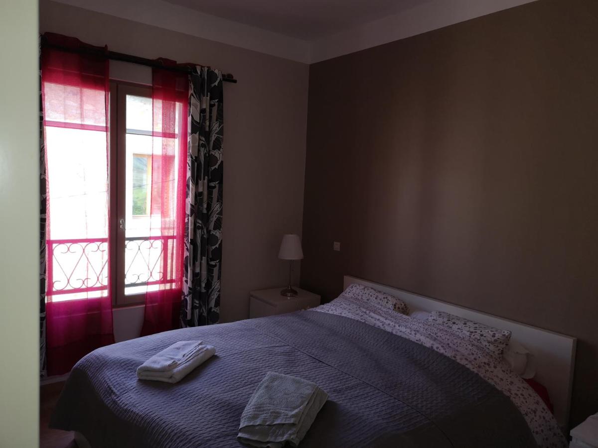 Deluxe Double Room with Shower