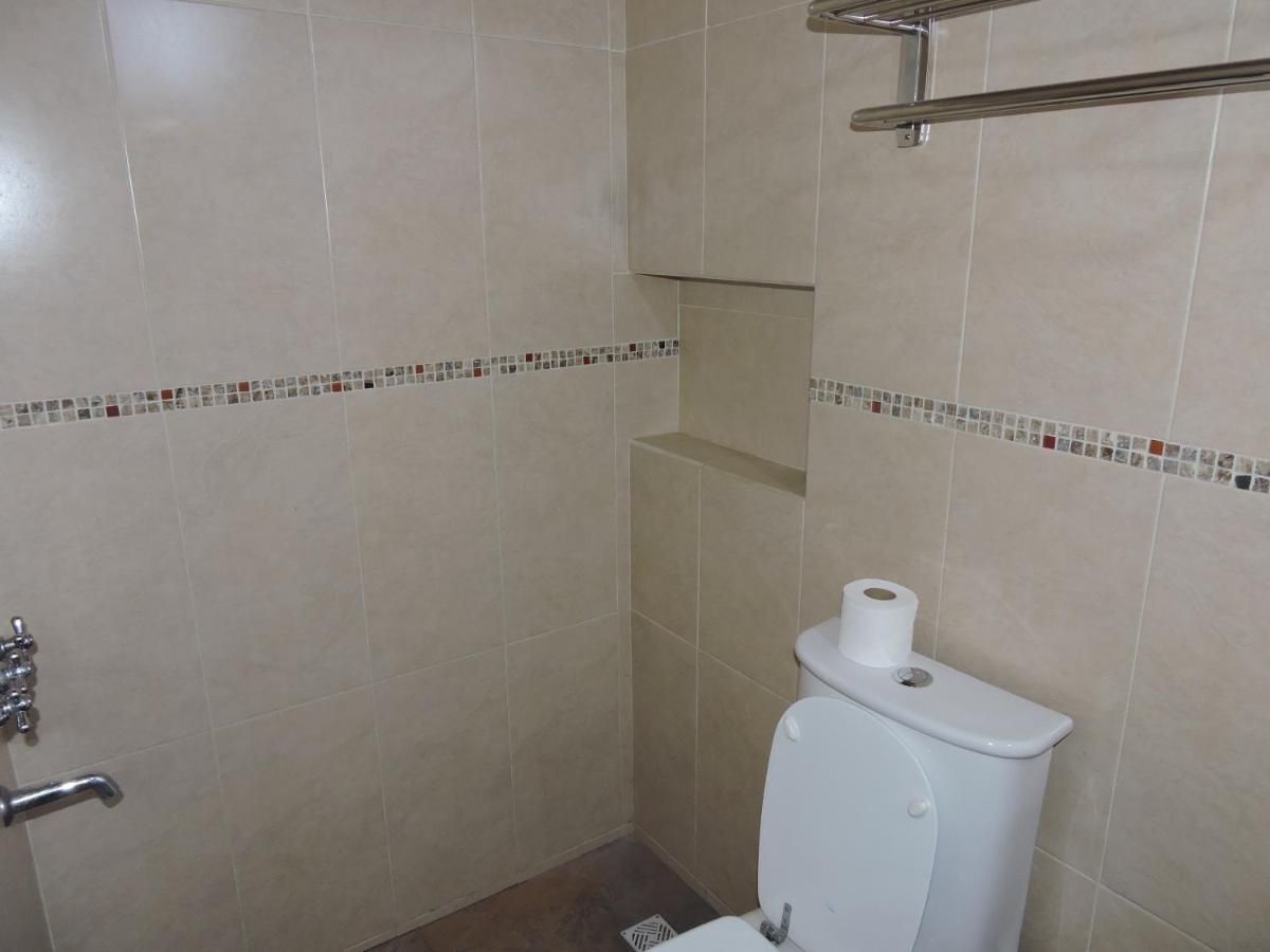 Chambre Lits Jumeaux avec Salle de Bains Privative