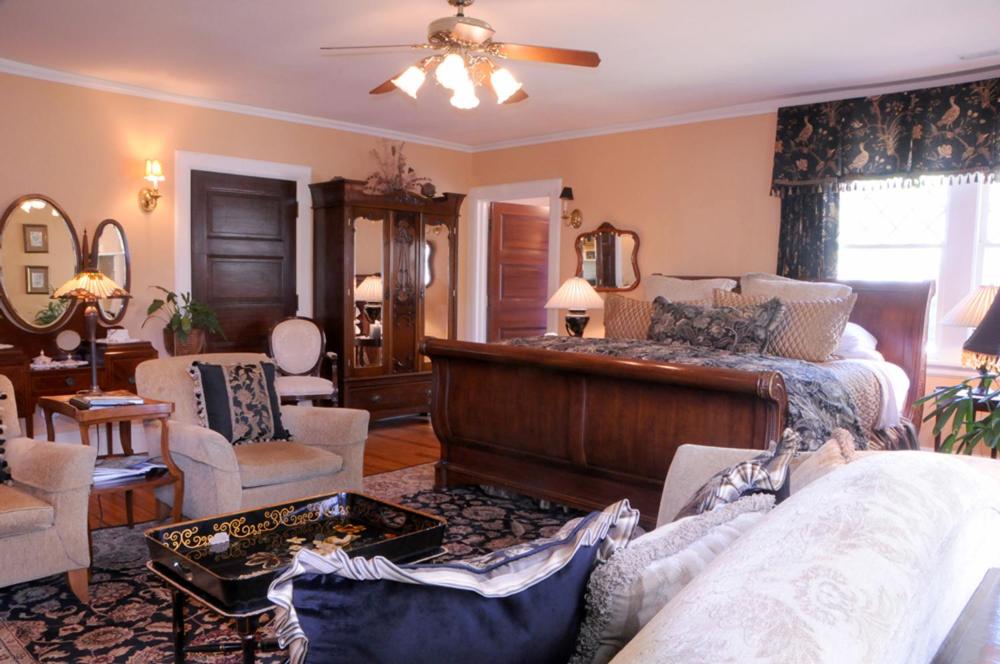 The Walnut Room