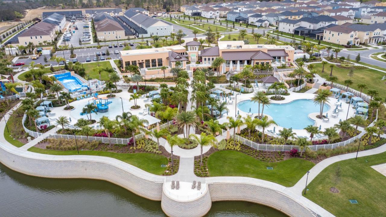 Gorgeous Four Bedroom w/ Pool Solara 1551 - B&B